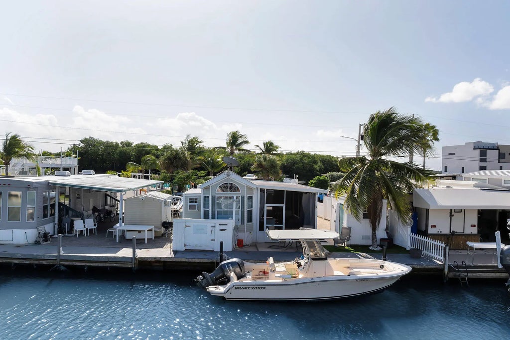 325 Calusa Street 213, KEY LARGO