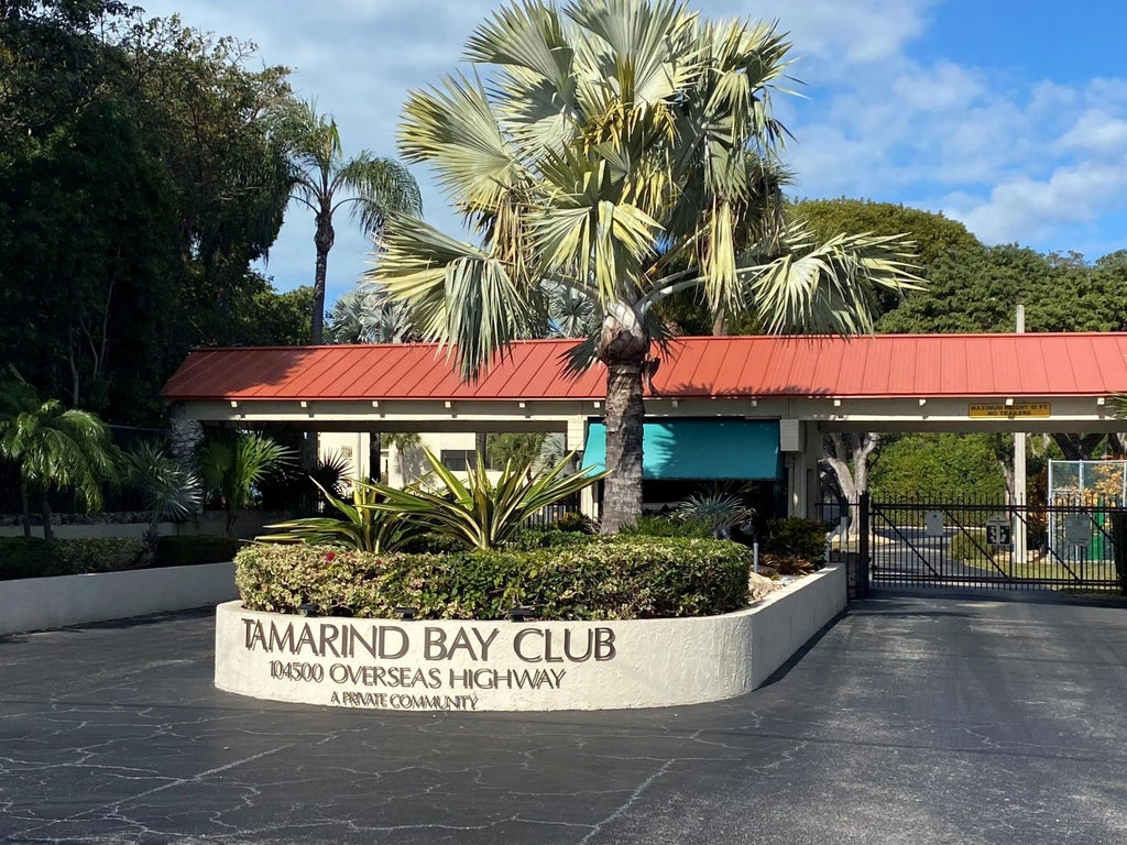 104500 Overseas Highway A302, KEY LARGO