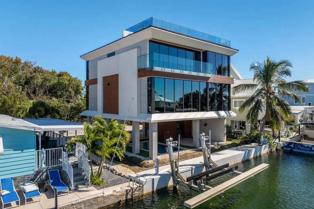 108 Coral Way, KEY LARGO