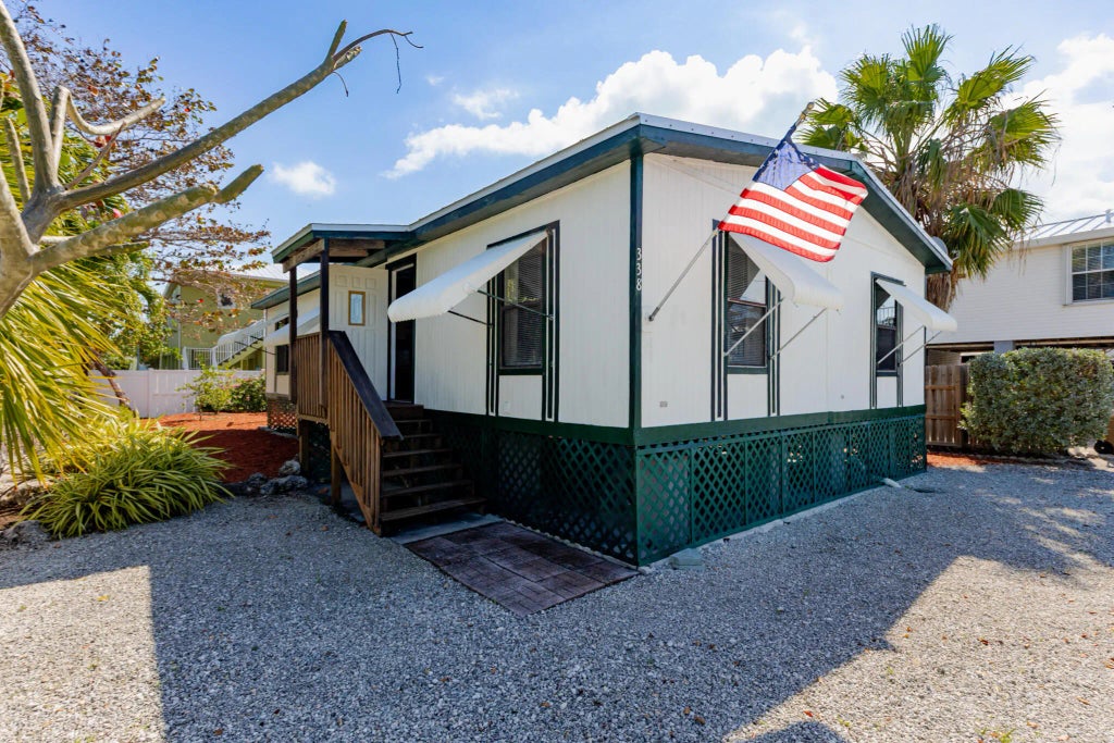 338 82nd Street, MARATHON