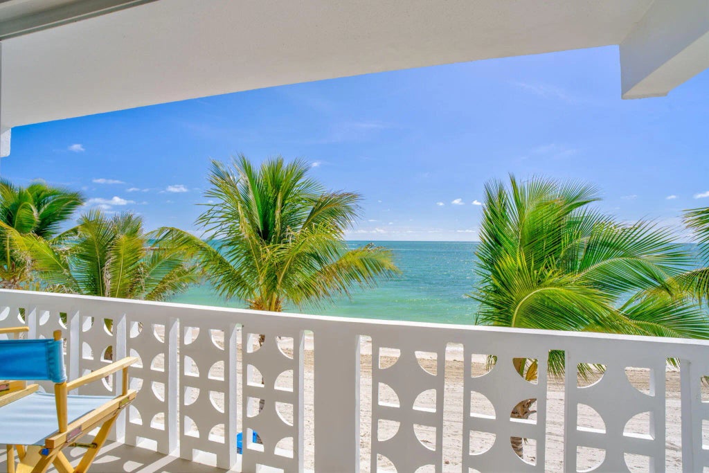 755 W Ocean Drive 7, KEY COLONY