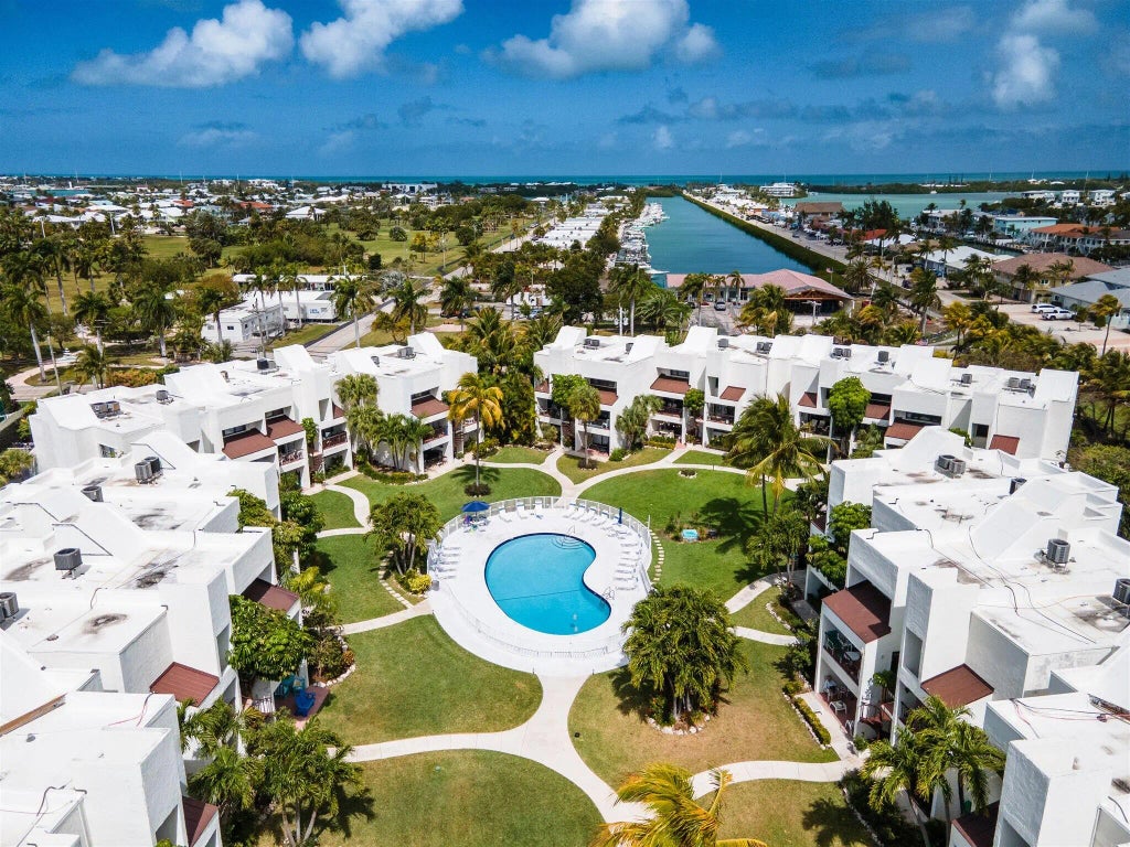 601 W Ocean Drive 105d, KEY COLONY