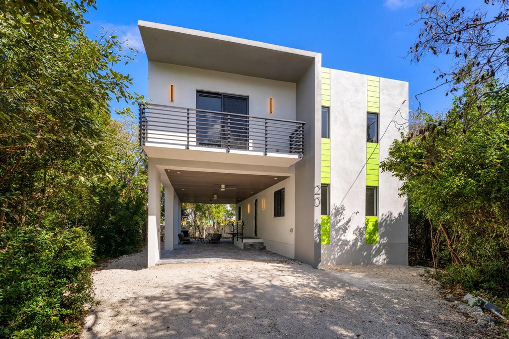 20 Coral Drive, KEY LARGO