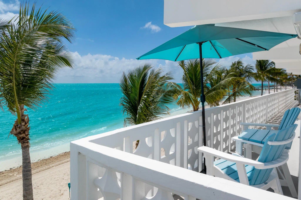 755 W Ocean Drive 5, KEY COLONY