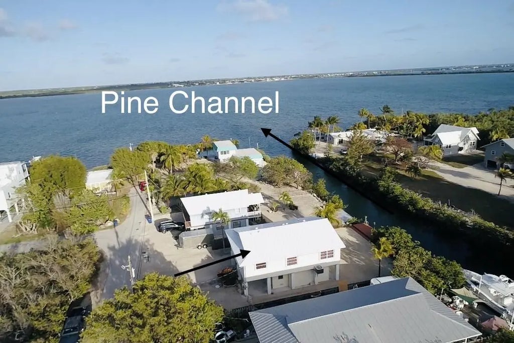 28452 Yucatan Lane, Little Torch