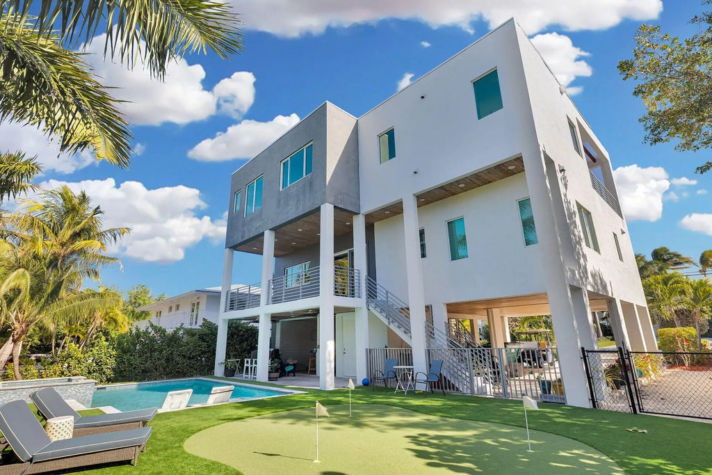 255 W Seaview Circle, Duck