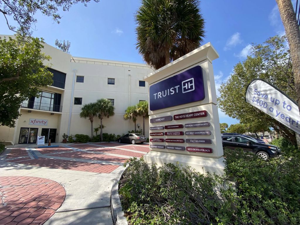 1010 Kennedy Drive 400, Key West