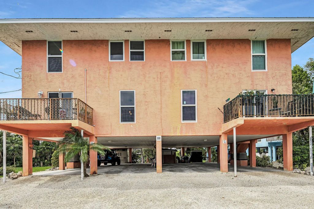 111 Stirrup Key Woods Road 2b2, Marathon