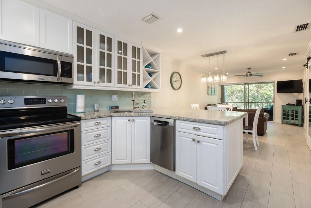 98222 Windward Avenue, Key Largo