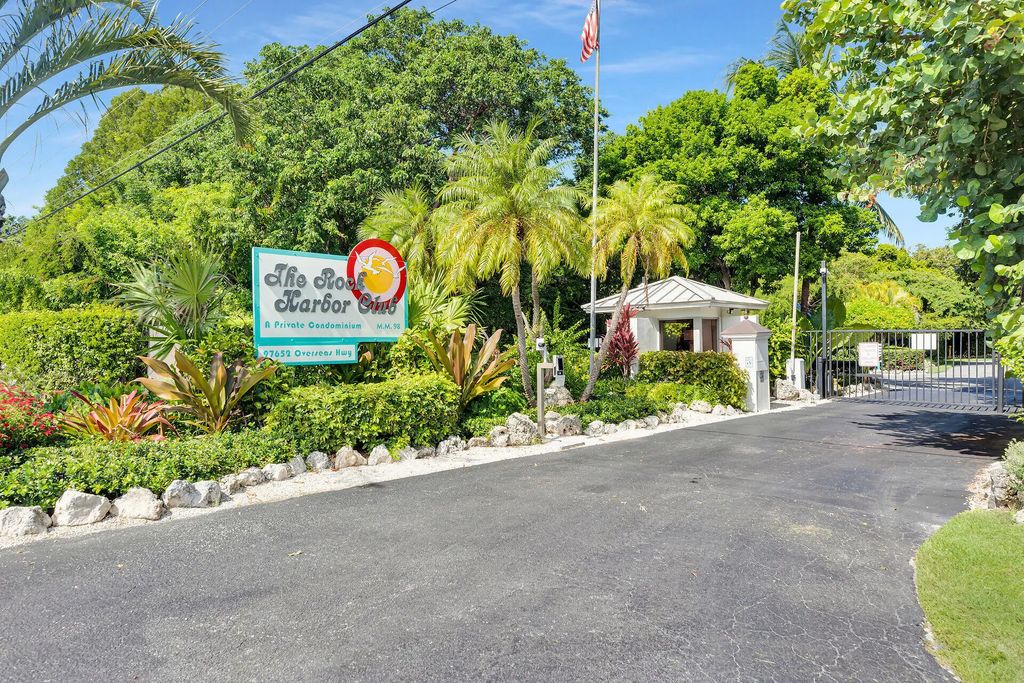 97652 Overseas Highway M8, Key Largo
