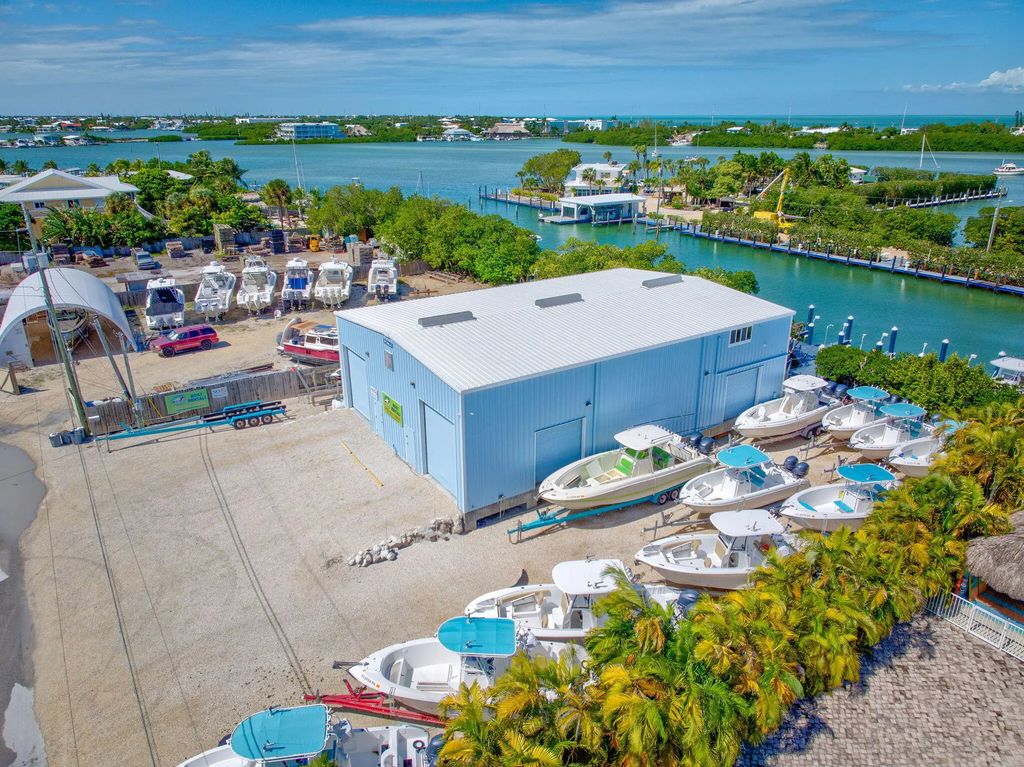 91 Avenue A Avenue, Marathon