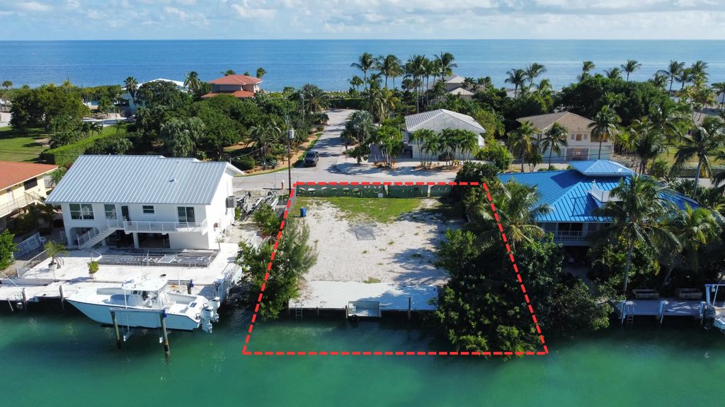 322 E Seaview Drive, Duck Key