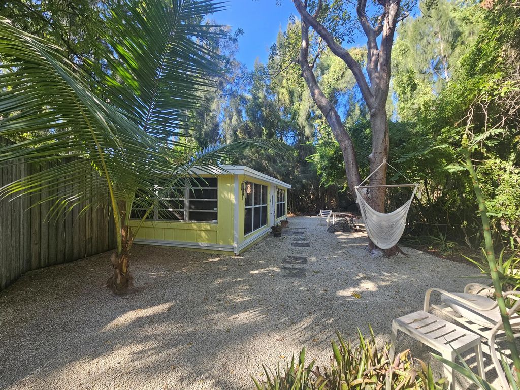 140 Gumbo Limbo Drive, Key Largo