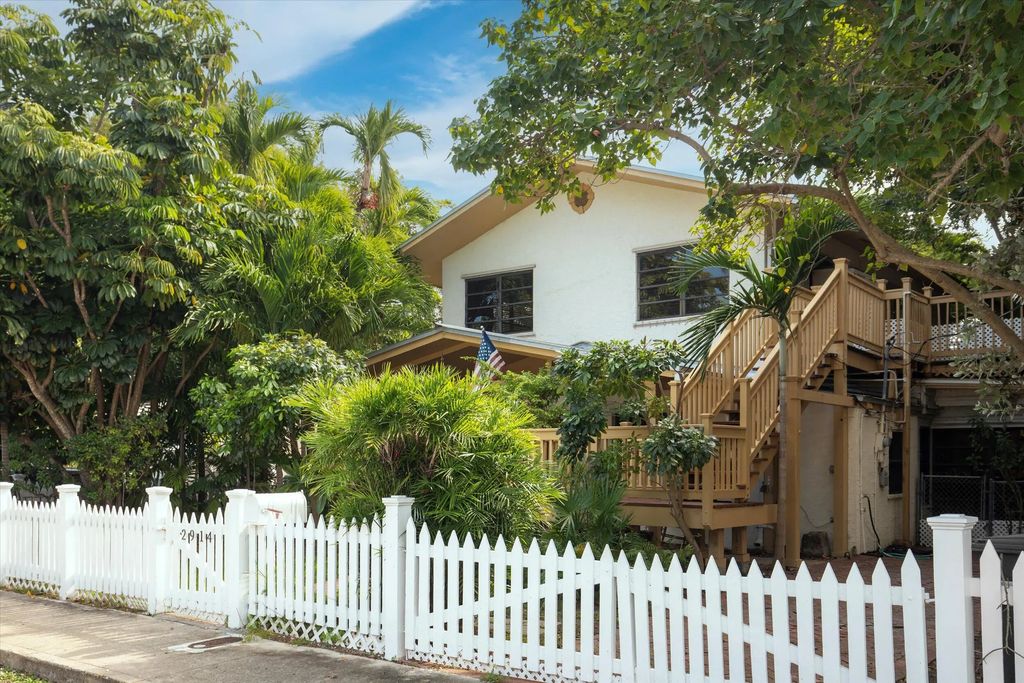 2914 Fogarty Avenue, Key West