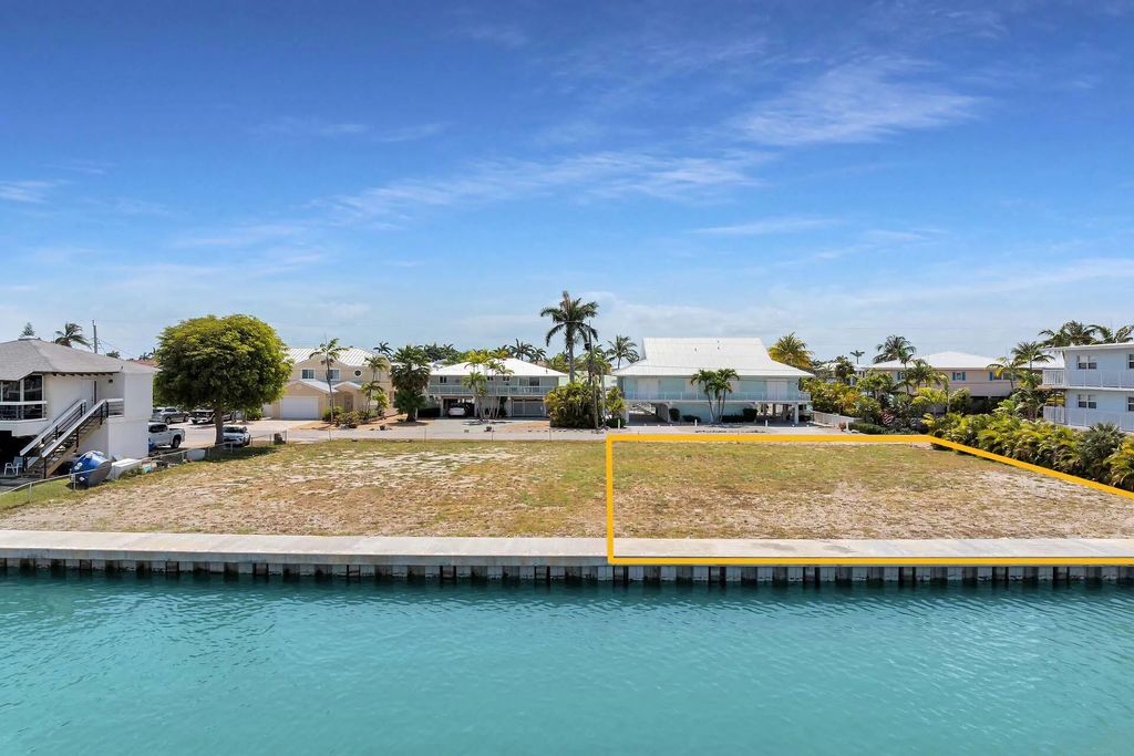 790 10th Street, Key Colony