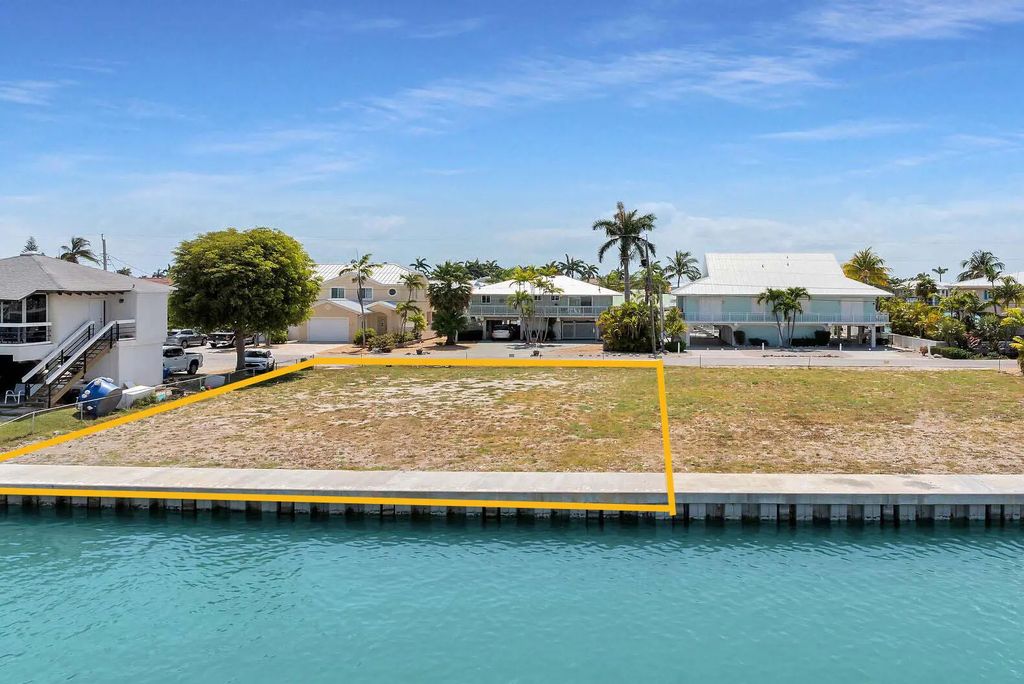760 10th Street, Key Colony