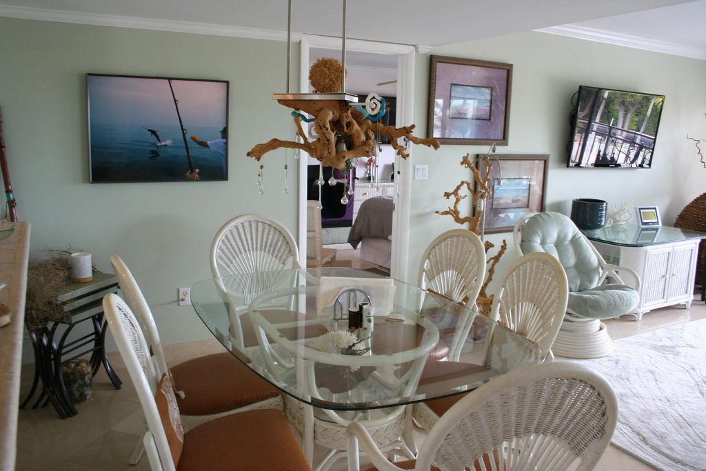 104500 Overseas Highway A302, Key Largo