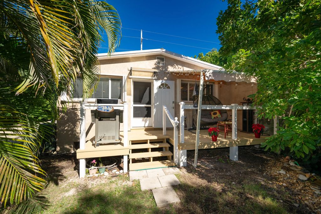 740 Prado Circle, Big Coppitt