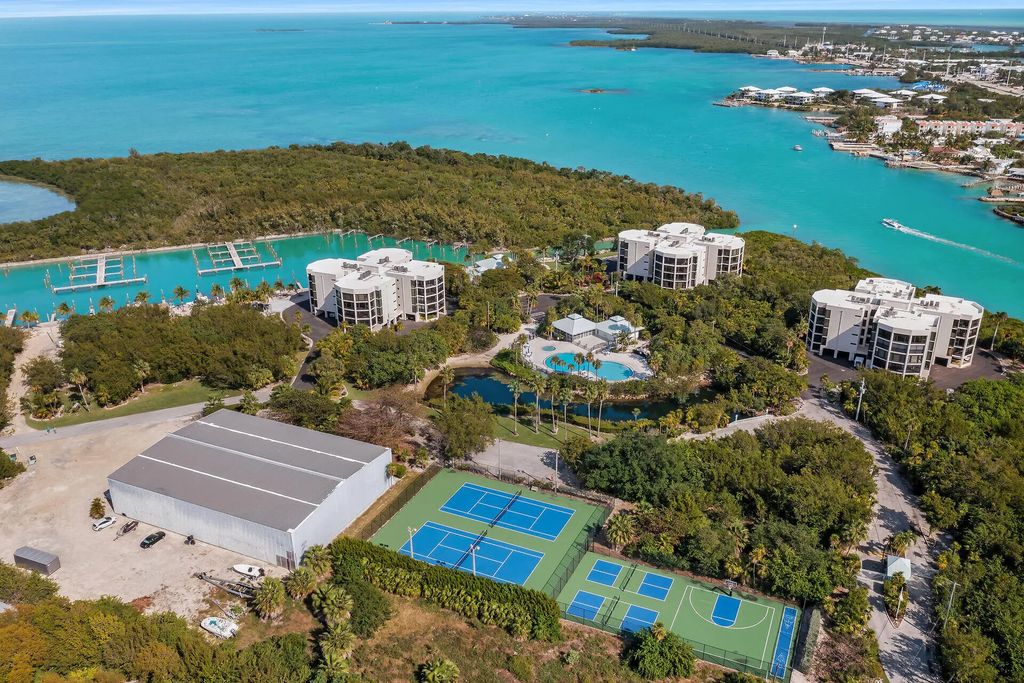 6204 Gulf Of Mexico Boulevard 204, Marathon