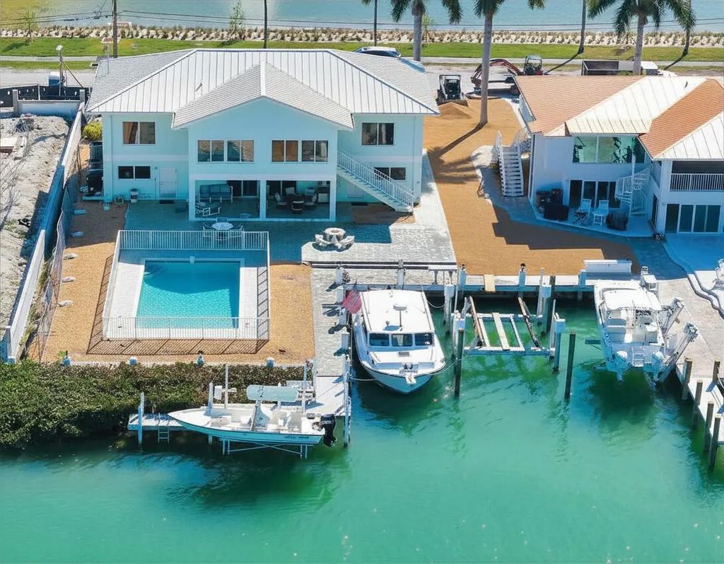 900 Shelter Bay Dr Ocean Drive, Key Colony