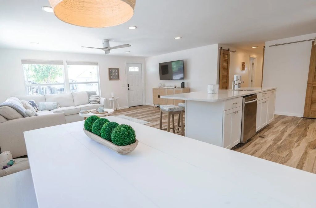 212 Buttonwood Lane, Key Largo