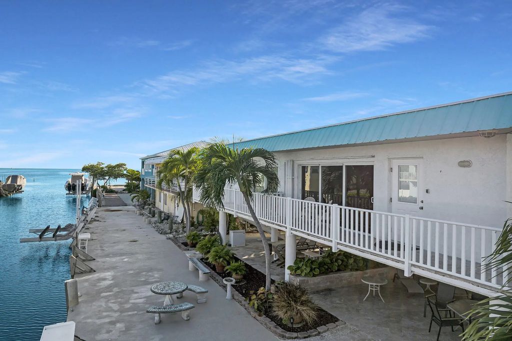 668 89th Street Ocean, Marathon