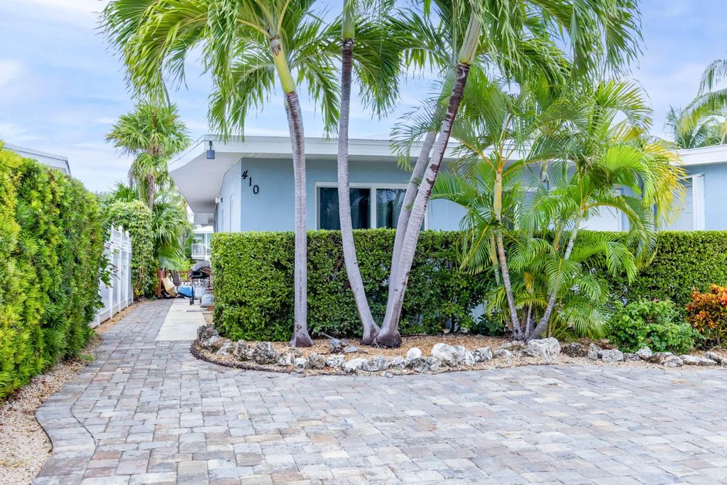 410 10th Street, Key Colony