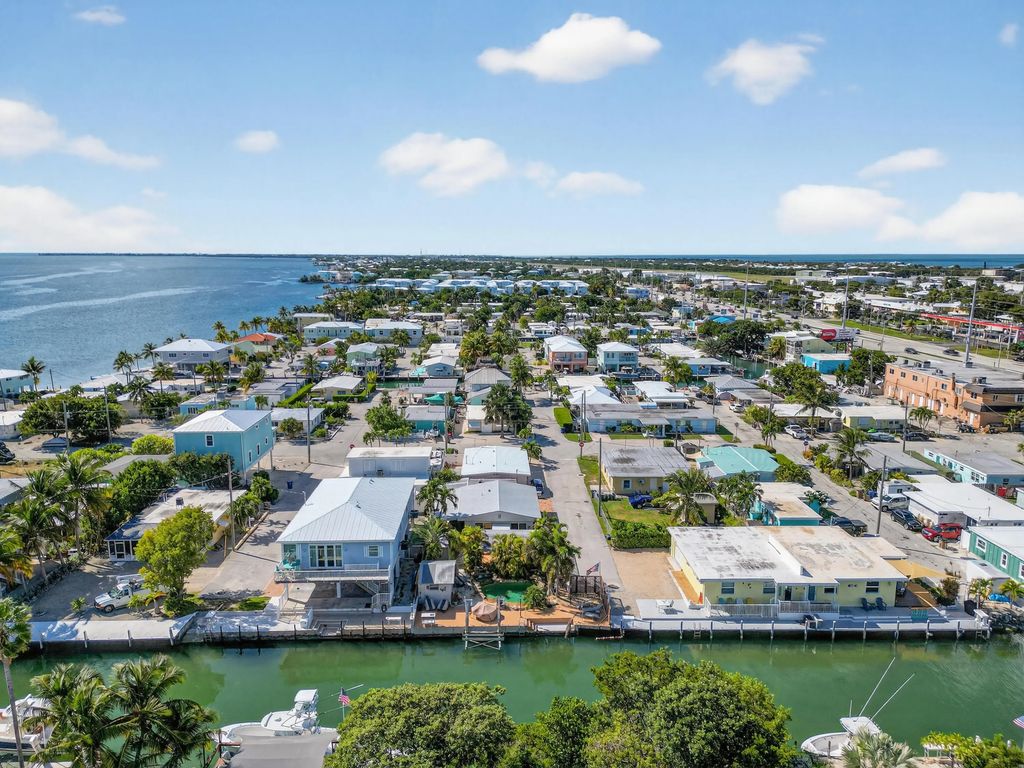 11405 3rd Avenue Ocean, Marathon