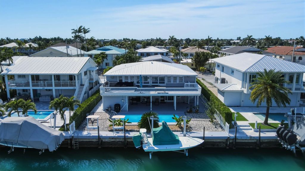 320 5th Street, Key Colony