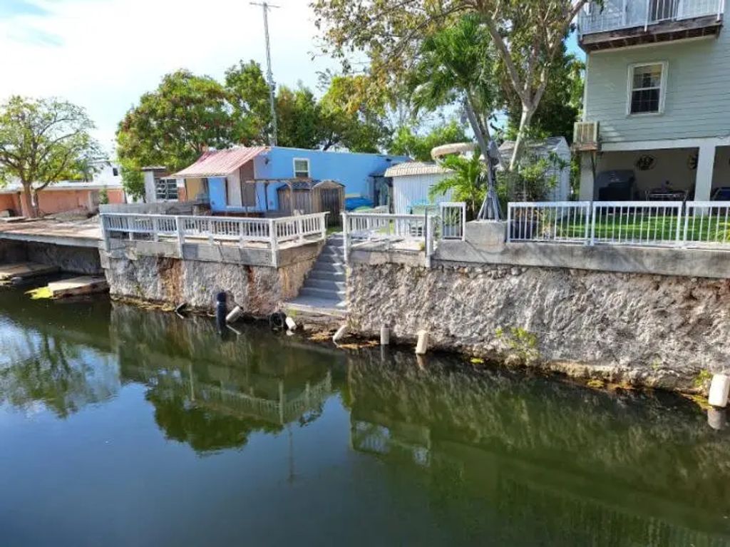 108 W Avenue A, Key Largo