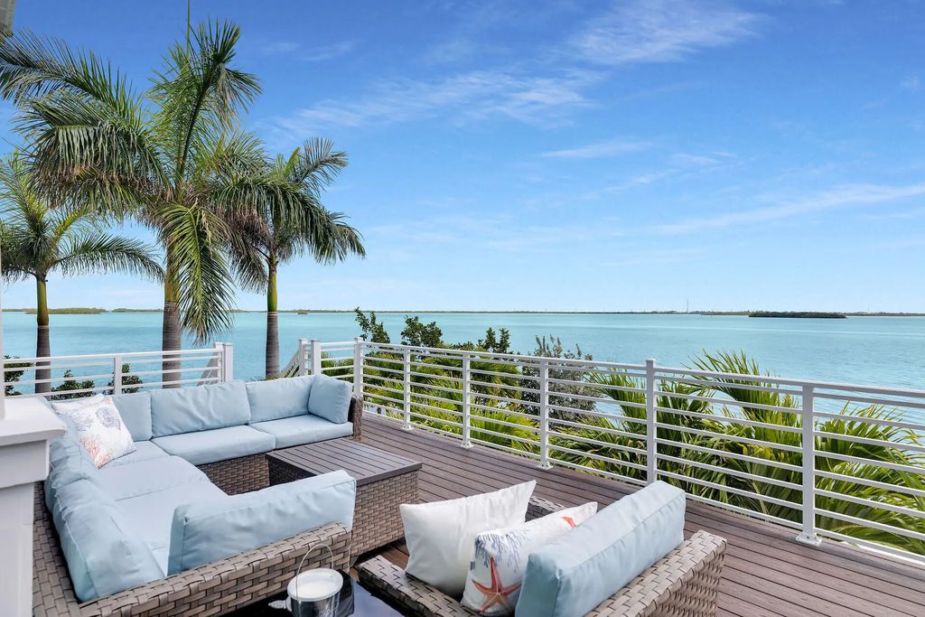17387 E Dolphin Street, Sugarloaf Key