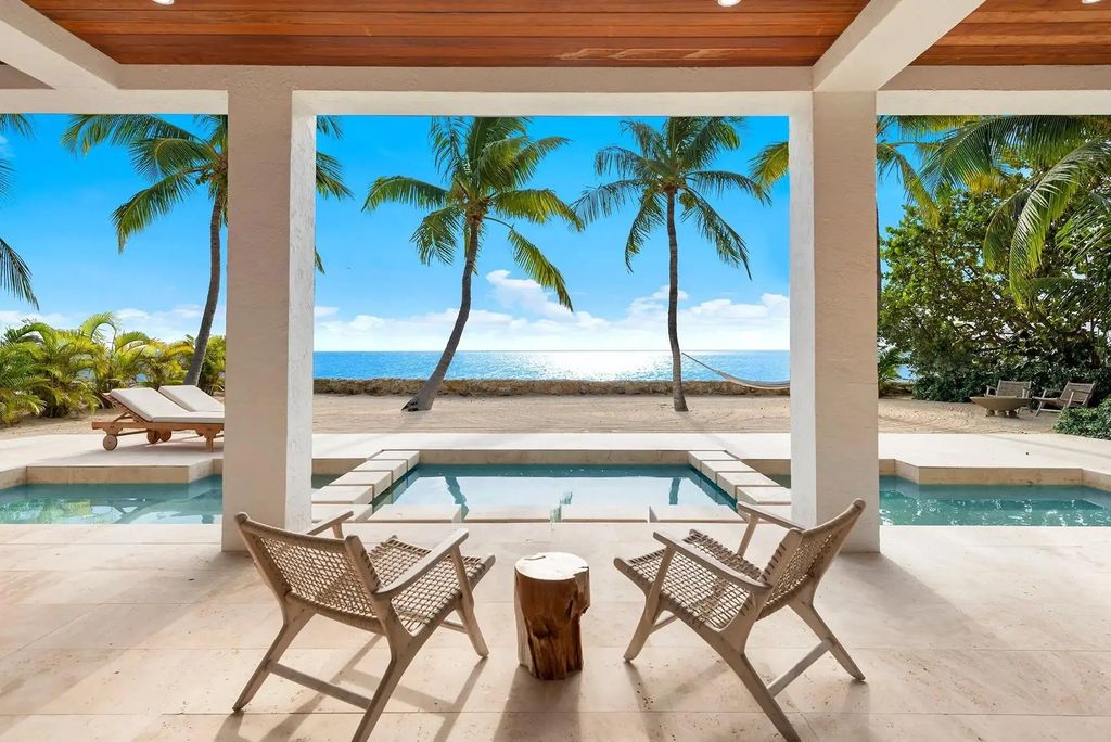 60 Ocean Front Drive, Key Largo