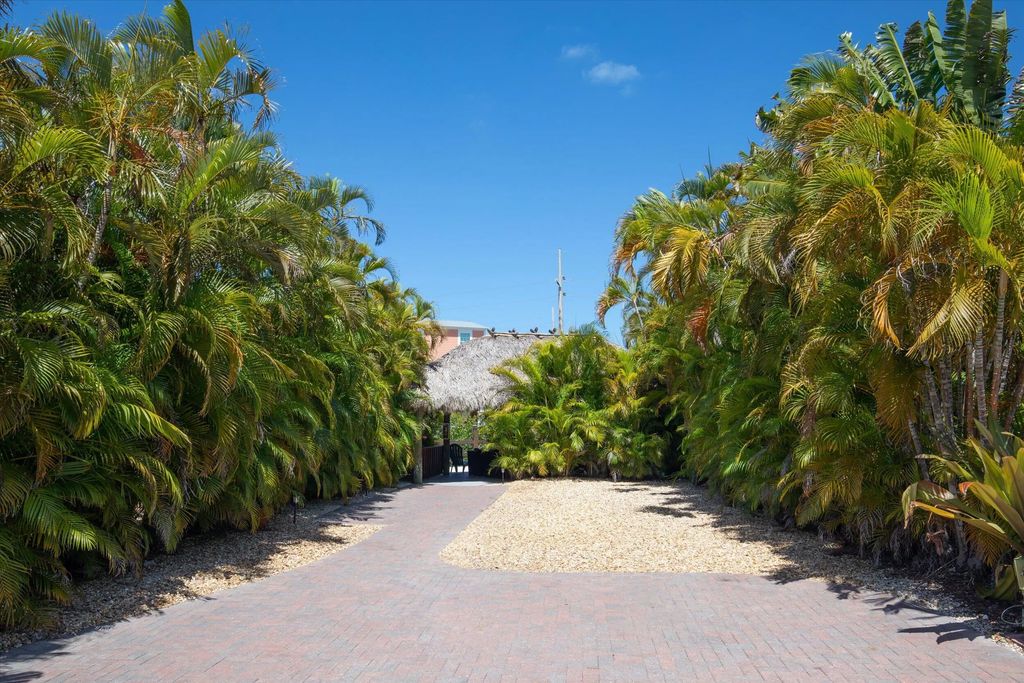2950 Overseas Highway # 2, Saddlebunch