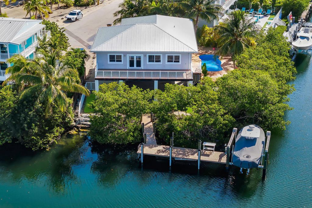 217 Bruce Court, Marathon