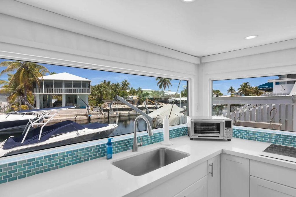 1503 Aqueduct Lane, Key Largo
