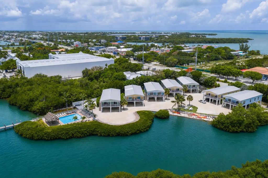 12555 Overseas Highway F, Marathon