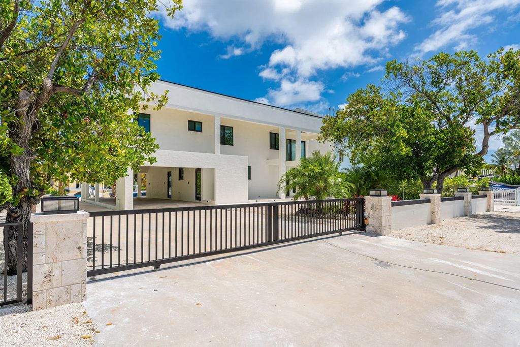 294 Saint Thomas Avenue, Key Largo
