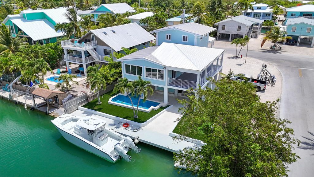 848 E Caribbean Drive, Summerland Key