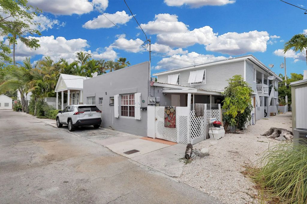 912 Pohalski Street, Key West