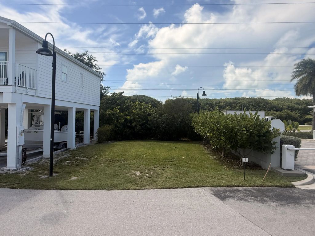 94825 Overseas Highway 1, Key Largo