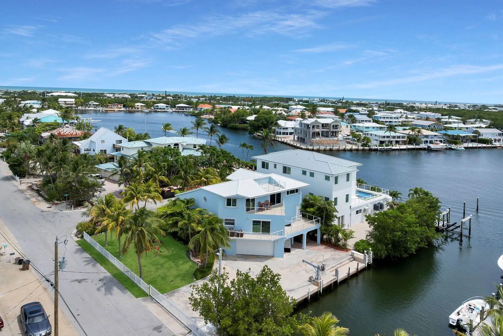 180 Ana Court, Marathon