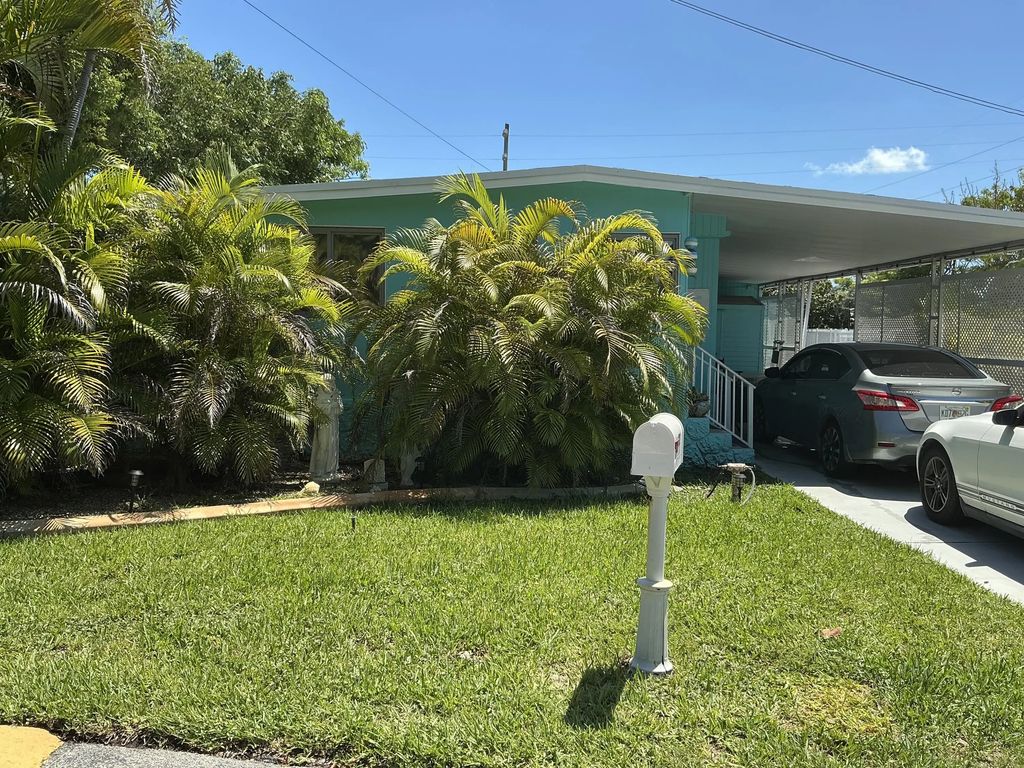 802 N Topaz, Key Largo