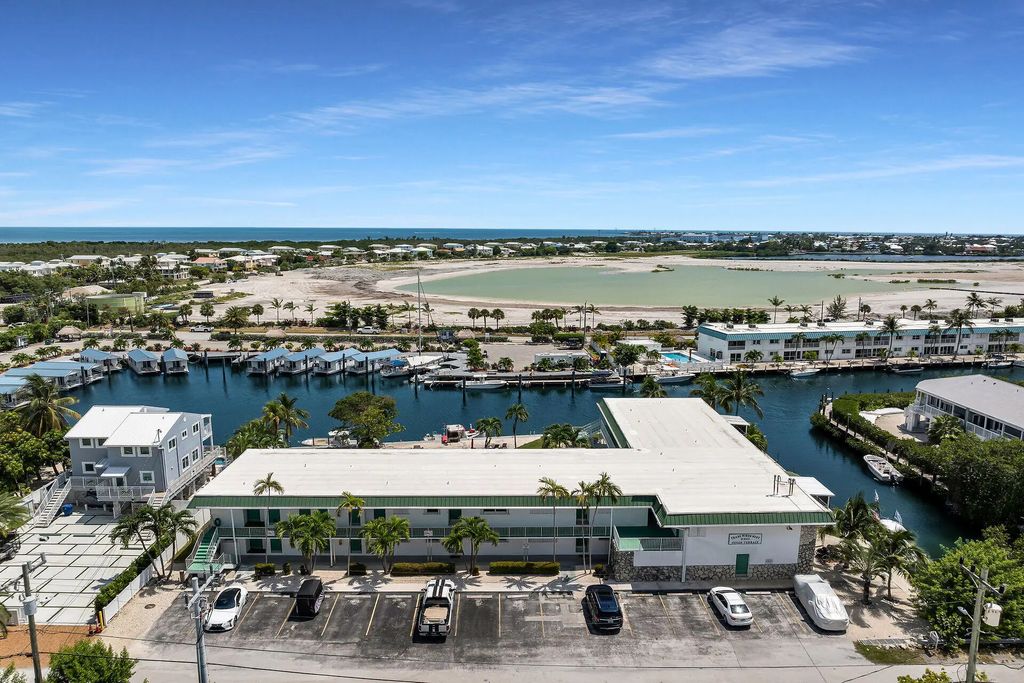 5301 Ocean Terrace Apt 2, Marathon