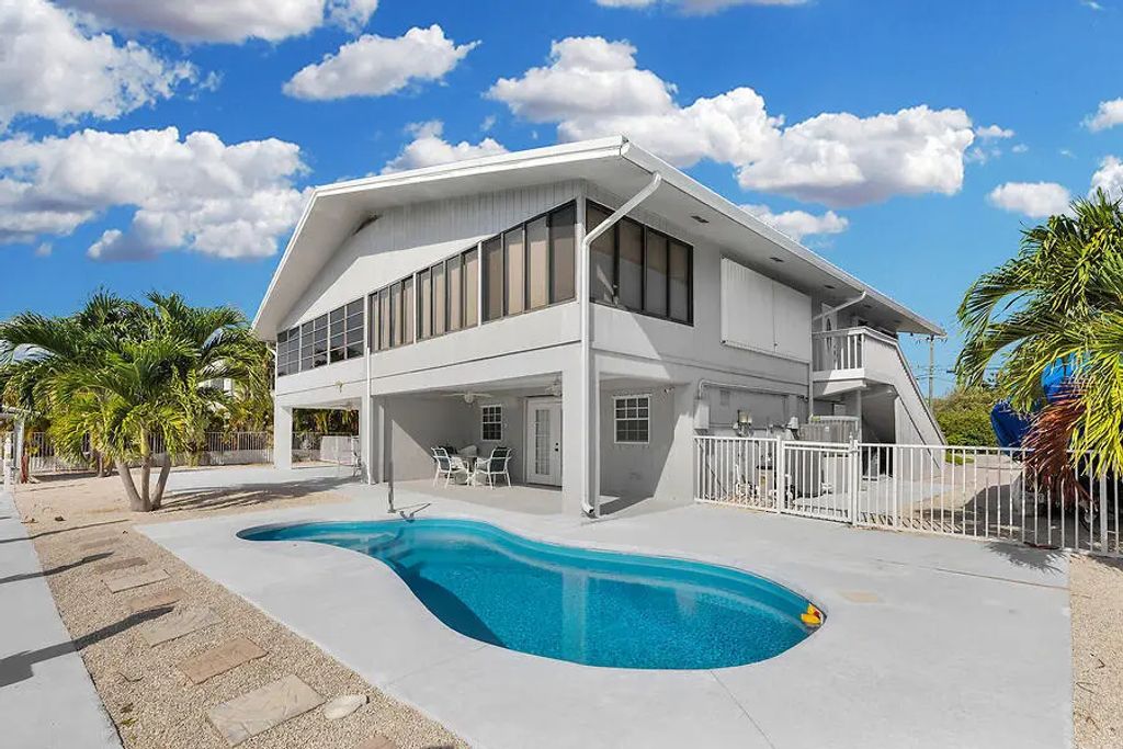 303 Sombrero Beach Road, Marathon
