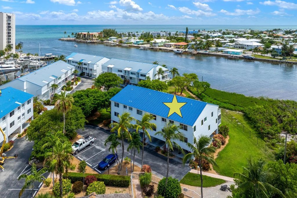 95 Coco Plum Drive 4b & Slip B-34, Marathon