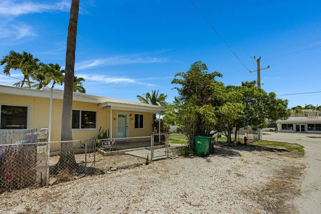 1421-1425 2nd Street, Key West