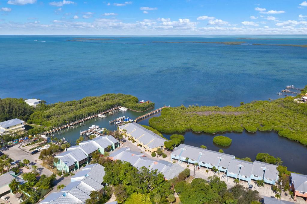 98402 Windward Avenue, Key Largo