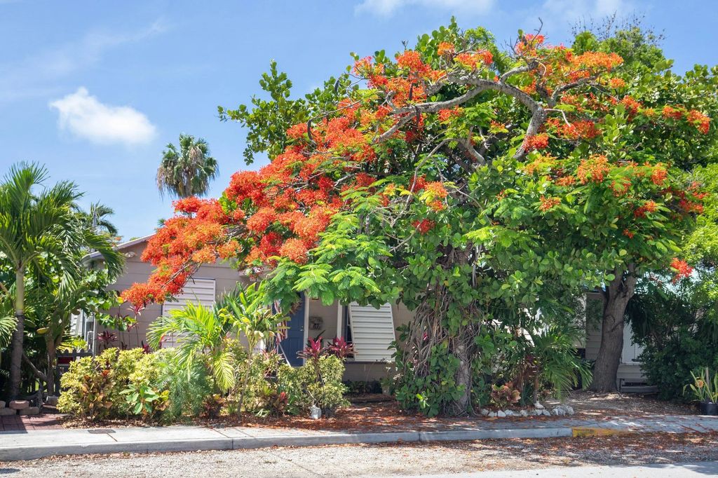 3712 Duck Avenue, Key West