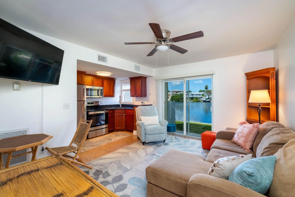 201 Coppitt Road 104b, Big Coppitt