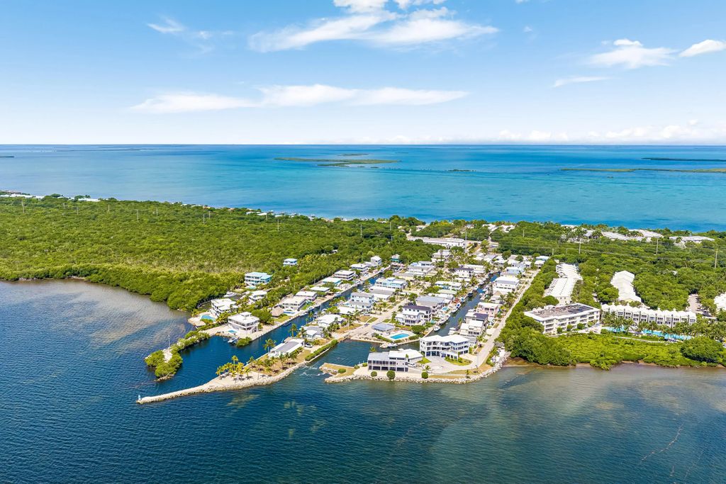108 Coral Way, Key Largo